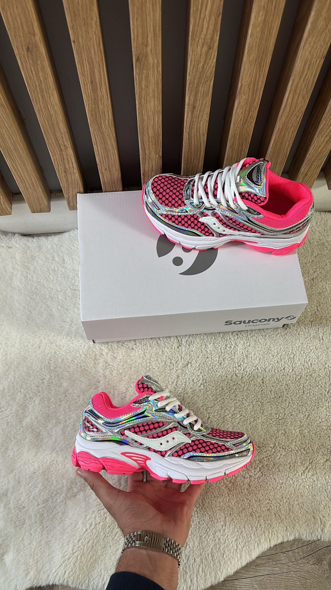 omni9 Grid Azura Shine Pink