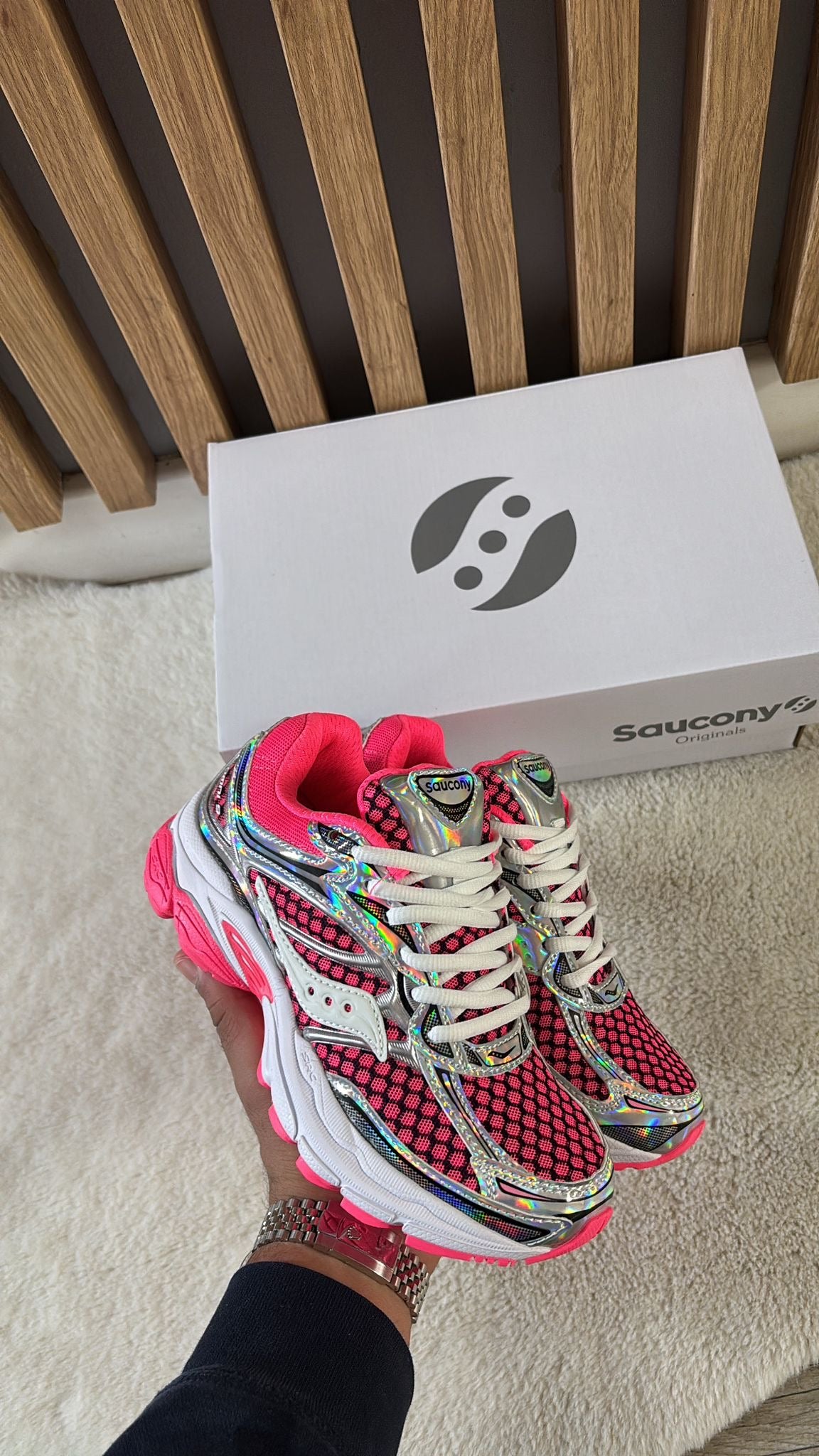 omni9 Grid Azura Shine Pink