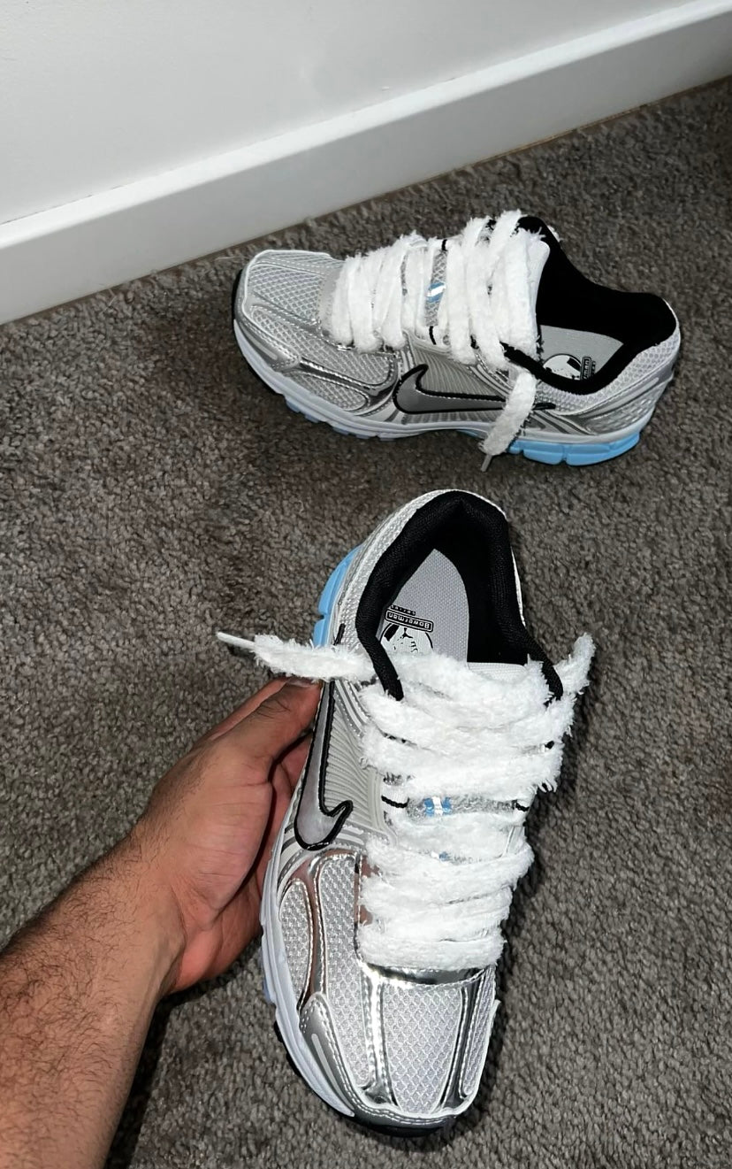 Vomero 5 grey and blue