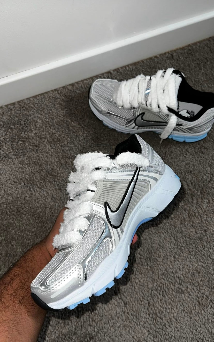 Vomero 5 grey and blue