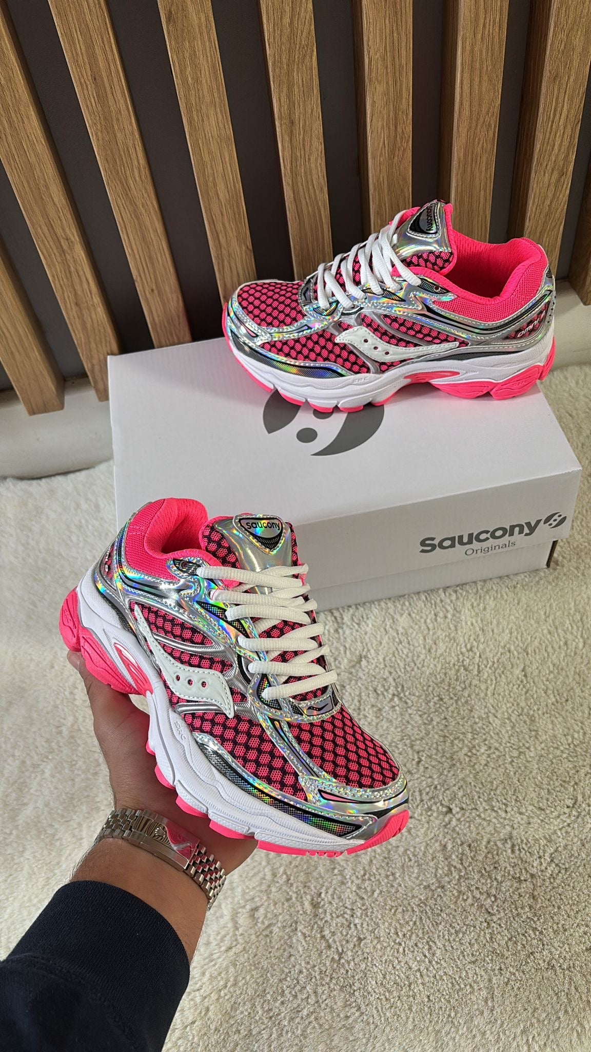 omni9 Grid Azura Shine Pink