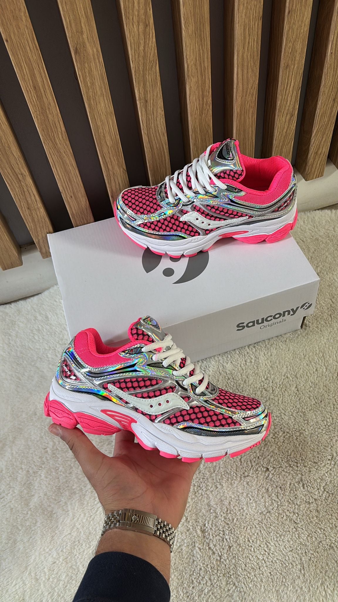 omni9 Grid Azura Shine Pink